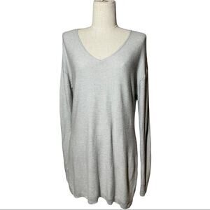 Vineyard Vines S grey long sleeve v-neck tunic sweater
